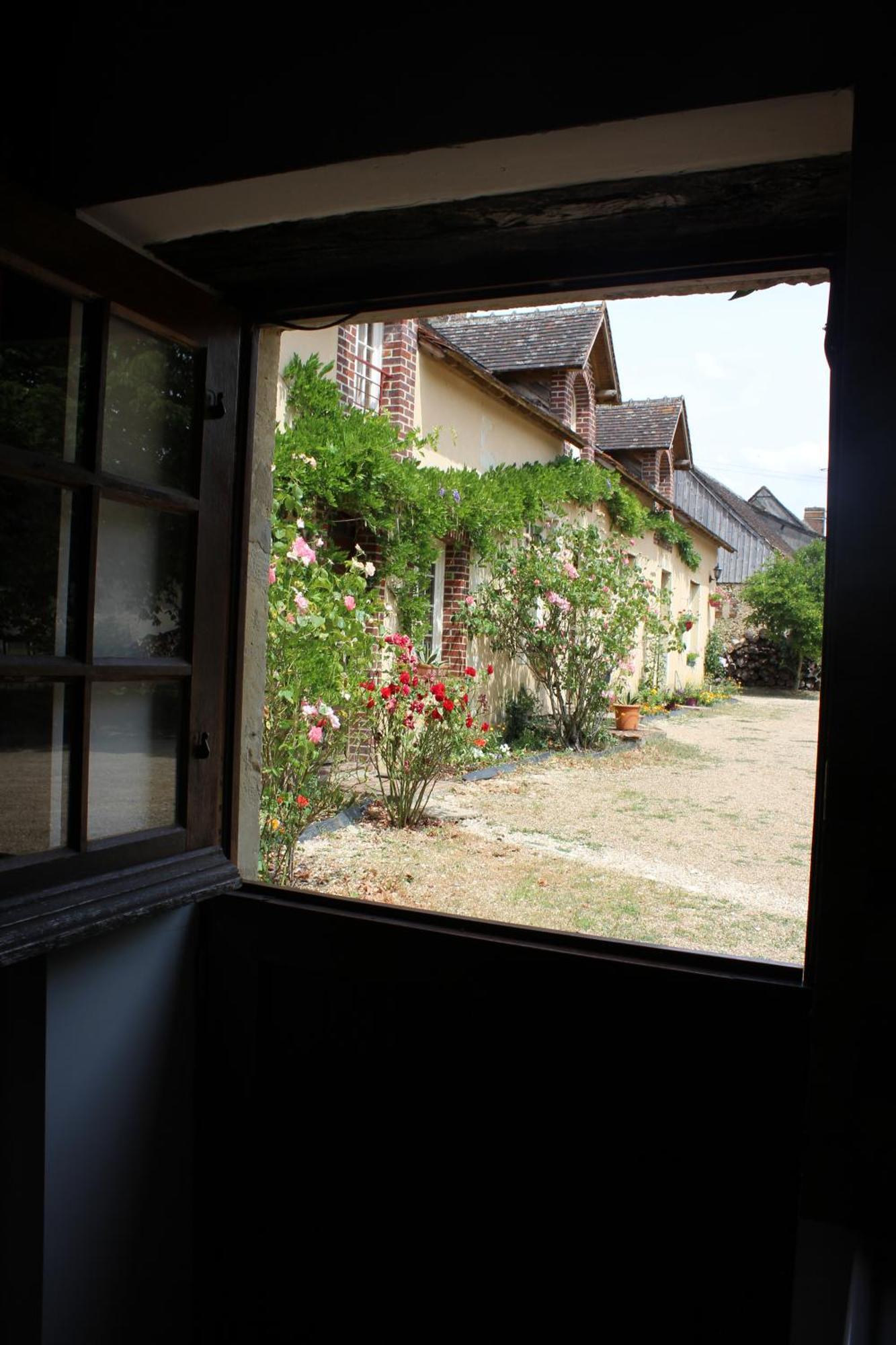 Gite Des Etangs De Beaulieu Le Plessis-Dorin Exterior photo